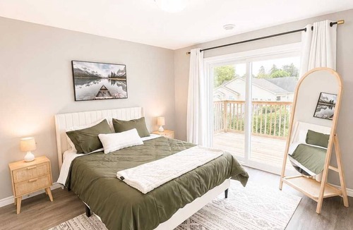 Palmerston Apartment | The Railtown Retreat