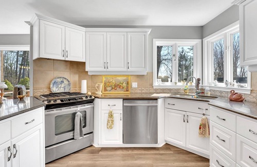 Grand Bend Cottage | The Riverhouse at Ausable 2.5 Acres Sleeps 14 Near Beach