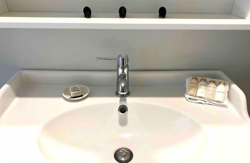 Brew Bay Other | The Roost - Brand New Private Suite with Hot Tub