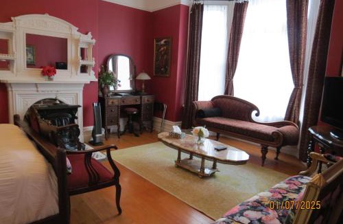 Downtown St. John's Bed & Breakfast | The Roses Heritage Inn