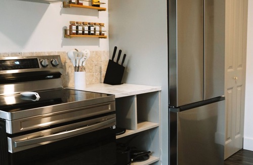 Fort St. John House | The Soleil House Modern 3 Bedroom House + King Size Bed