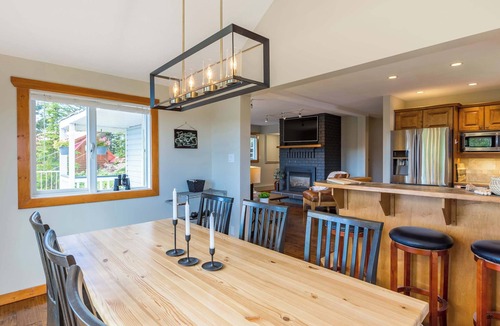 Silver Star Mountain Ski Chalet | The Summit | Nature Lovers Dream! Family Friendly