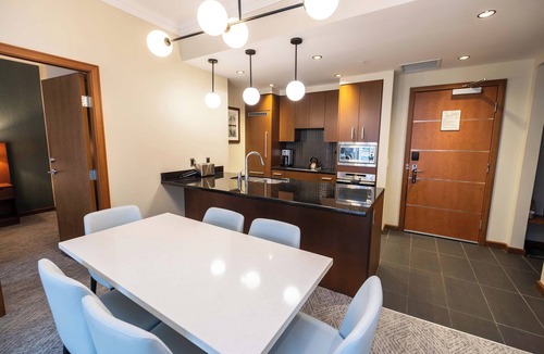 Revelstoke Resort | The Sutton Place Hotel Revelstoke Mountain Resort