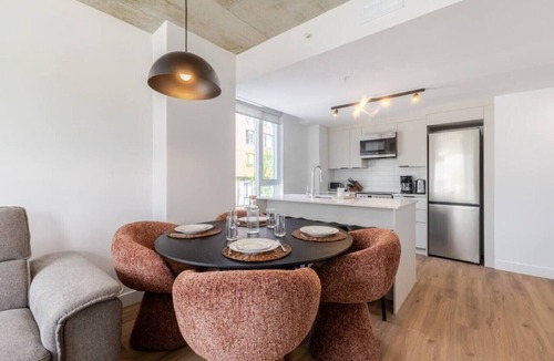 Sainte-Marie Apartment | The Velvet Loft Montréal
