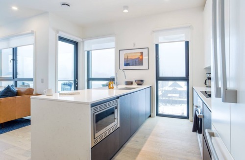Revelstoke Apartment | The View - Luxury Penthouse Condo