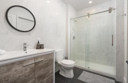 Griffintown Apartment | The Wellington- Downtown