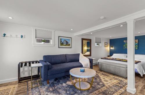 Terra Nova Apartment | The Whistling Kettle King Studio Near Downtown