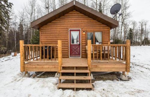 Division No. 11 House | The White Tail Cabin - Bear Creek Cabins