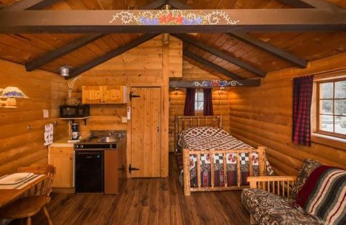 Division No. 11 House | The Wolf Cabin - Bear Creek Cabins