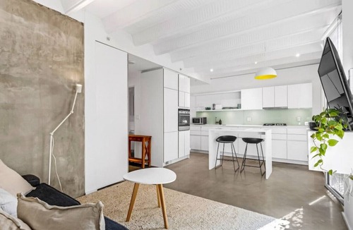 Chinatown Apartment | The Zen Loft: Shared Rooftop Bliss with City Views