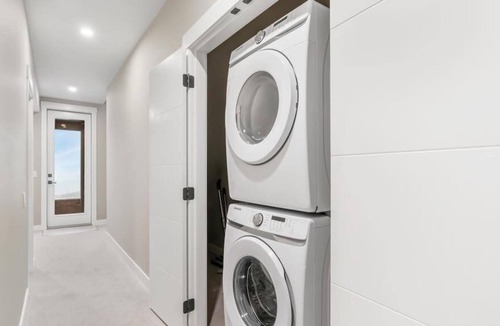 McKinley House | This townhouse is a 2 bedroom(s), 2.5 bathrooms, located in Kelowna, BC.