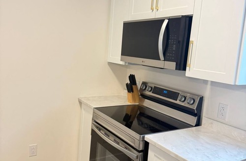 Terra Nova Apartment | Three Bedroom cozy apartment with patio