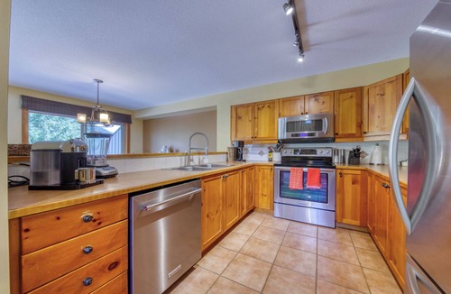 Panorama House | Three bedroom townhome ski-in/ski-out Upper Village