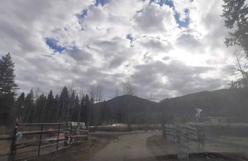 Armstrong RV Rental | Tim's Campsite by the River
