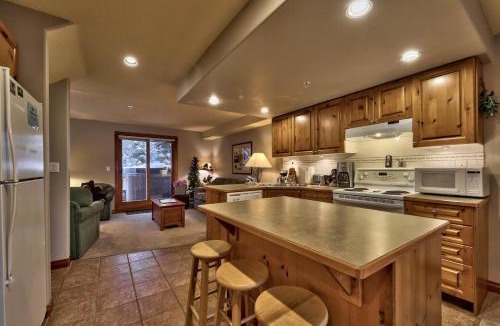 Sun Peaks House | Timberline Village #14