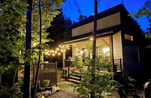 Adstock House | Tiny cottage for 2 -SPA & outdoor -Le EVA
