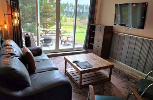 Black Creek Villa | Tiny house & Sauna on Lakefront Farm Oasis