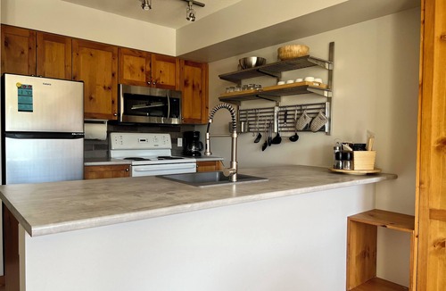 Silver Star Mountain Condo | Top floor studio condo at Creekside - pet friendly, views, close to trails