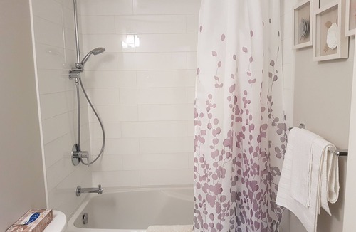 Lower Lonsdale Apartment | Top Floor Studio with Balcony Lower Lonsdale North Vancouver
