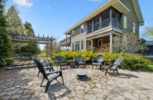 South Bruce Peninsula House | Topaz Beach Cottage AC Waterview