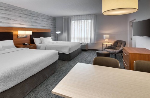 Cannifton Hotel | TownePlace Suites by Marriott Belleville