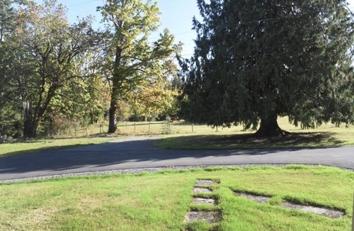 Duncan Cottage | Traditional cottage in a very quiet rural area close to town.