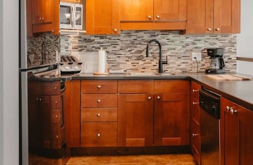 Big White Ski Resort Apartment | Trailblazers Retreat | 3 Bed w/Family Games Room