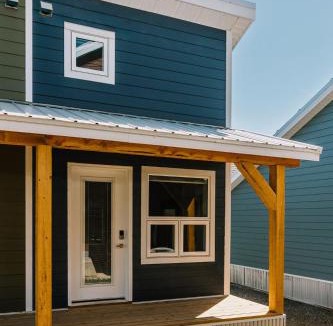 Nordegg House | Trailhead Tuck-Inn