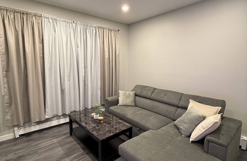 Regina House | Tranquil 2-bedroom house with AC in charming Regina