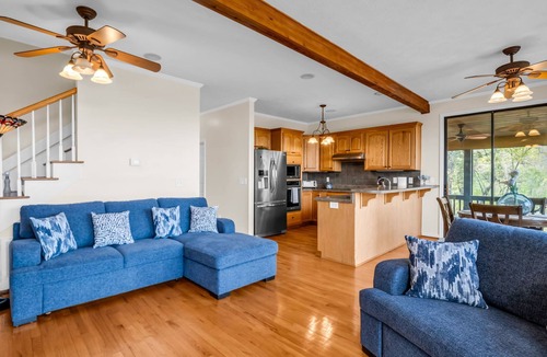 Piney Mountain Cabin | Tranquil Mountain Retreat: Pet-Friendly, Scenic Views