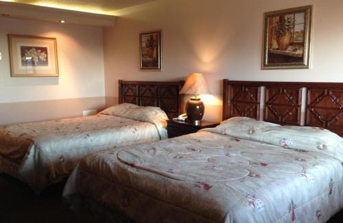 Dawson Creek Hotel | Traveller's Inn