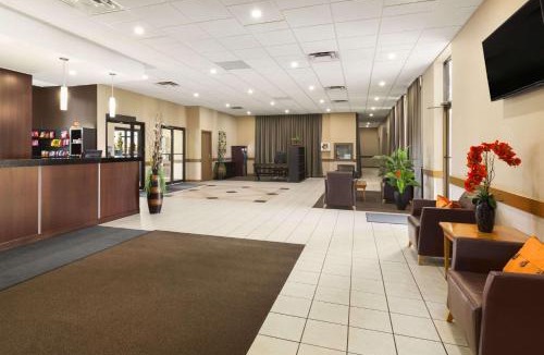 West Edmonton Hotel | Travelodge by Wyndham Edmonton West