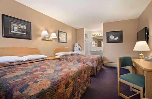 Moose Jaw Hotel | Travelodge by Wyndham Moose Jaw