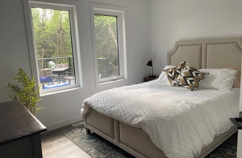 Lac du Bonnet Cabin | Tree Top Getaway in exclusive Cape Coppermine