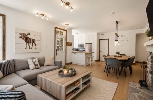 Tremblant-Les-Eaux Condo | Tremblant Prestige - Les Eaux 221-1