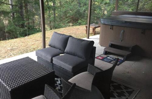 Fernie Ski Chalet | True North Chalet by Fernie Central Reservations