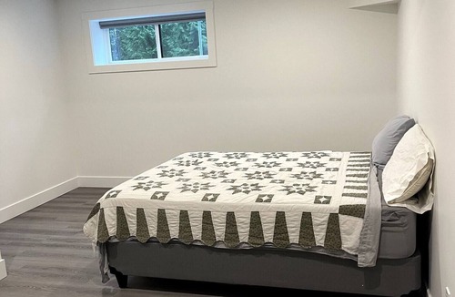 Courtenay House | Tsolum River Cedar Home Getawaynn