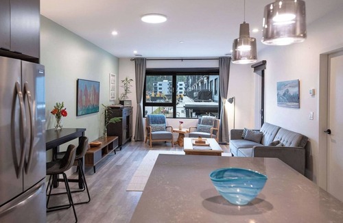 Revelstoke Condo | Tu Casa - 2 Bedroom Condo with Private Hot tub