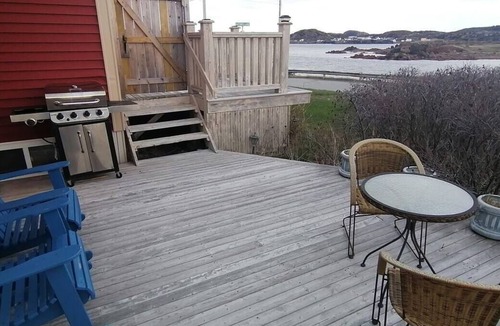 Twillingate House | Twillingate Little Suite w/Ocean & Garden View