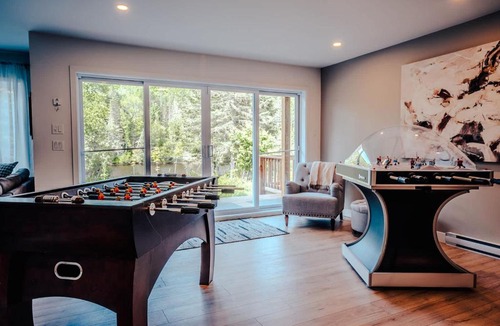 Riviere-Rouge Ski Chalet | Twin Cottages by the River - Corpo & Events
