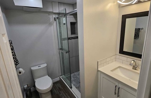 London House | Two Bedrooms Basement Apartment nearWestern University and University Hospital