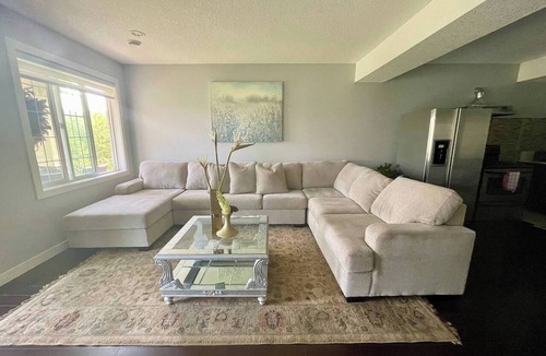 Sage Hill House | Two Brbasement Suite