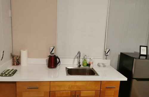 Sliammon Apartment | U10 Seaside Serenity: Seal Bay Glamping Retreat
