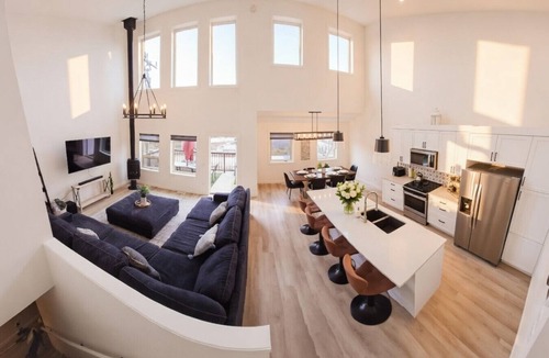 Windermere House | Ultimate Family Retreat | Beach, Hot Tub & Games
