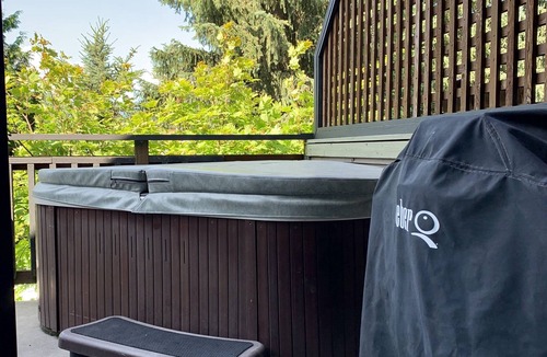 Whistler Creekside House | Unbeatable location w. Private hot tub & garage.
