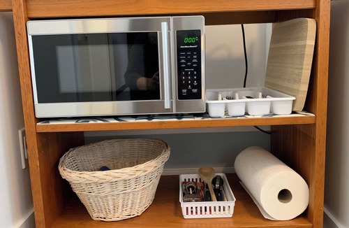 Regional District of Nanaimo Apartment | Unique, private level entry loft with private parking and close to beaches