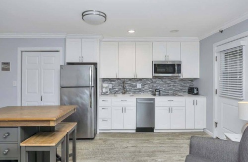Napeague Apartment | Unit 1012: Studio | 1st Floor-Garden View | Starfish