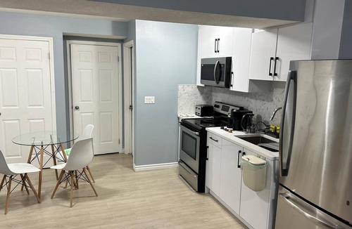 Northwest Calgary Apartment | Unwind in Konga Suite-an upscale,modern 1 bedroom walk out with private access