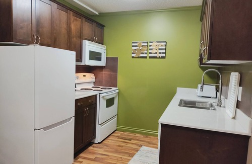 Southwest Edmonton Condo | UofA, UofA Hospital, Cafés, Trails, Whyte Ave!