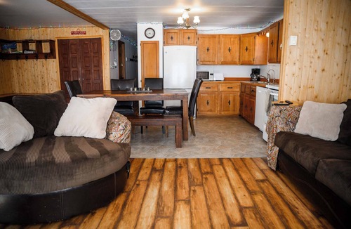 Barraute House | Upper Floor - Mont-Video